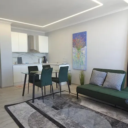 01, Sea View * Durrës