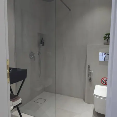 01, Sea View Apartment *